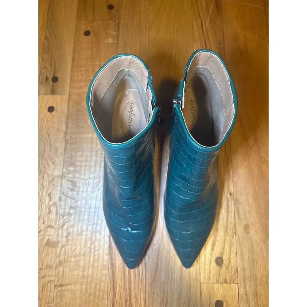 Comfortview Meredith Women’s 8W Teal Croc Embossed Pointed Toe Ankle Boots